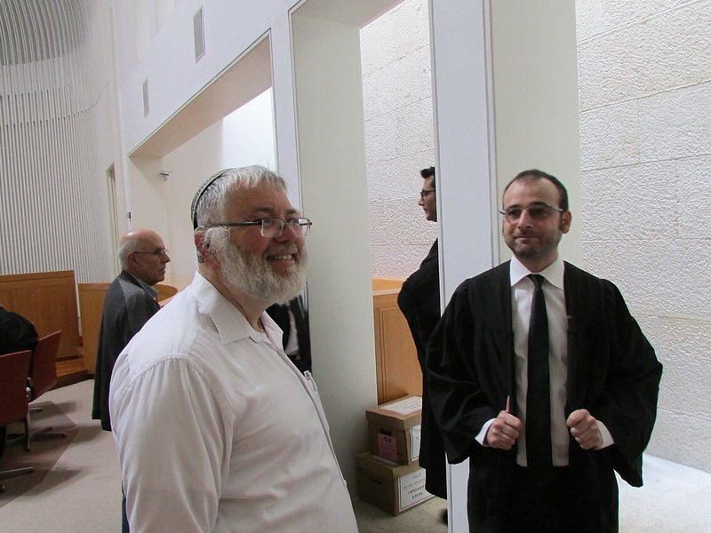 תצלום על שוויון קולקטיבי, קבוצות לאומיות והסדר חוקתי של שלום