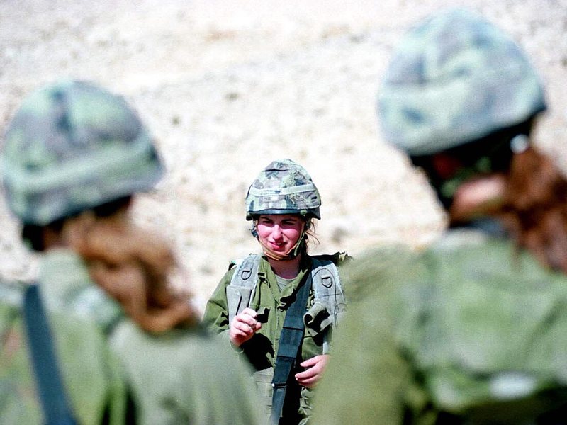 תצלום הקשור לפסילת מפלגות בשל תמיכה בטרור בוחנת את גבולות הדמוקרטיה המתגוננת