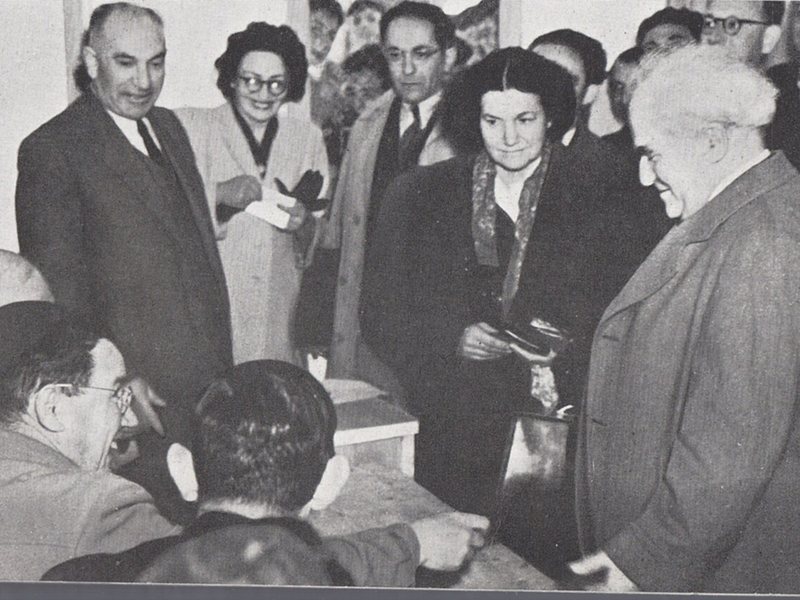 תצלום הקשור לכללי אי-אמון מעצבים את האסטרטגיה של אופוזיציות בפרלמנט