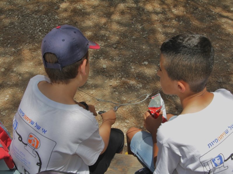 תצלום הקשור להדגשת מכנה משותף יכולה להחזיר לגיטימיות לקולות ביקורתיים