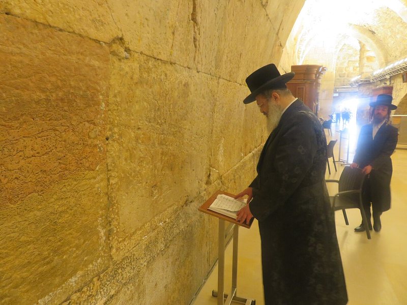 תצלום על לאומיות רוב ושוויון אזרחי של מיעוטים