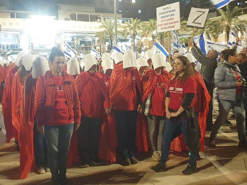 תצלום הקשור לכשהשתקה פוליטית הופכת לעמדה מדידה בדעת הקהל
