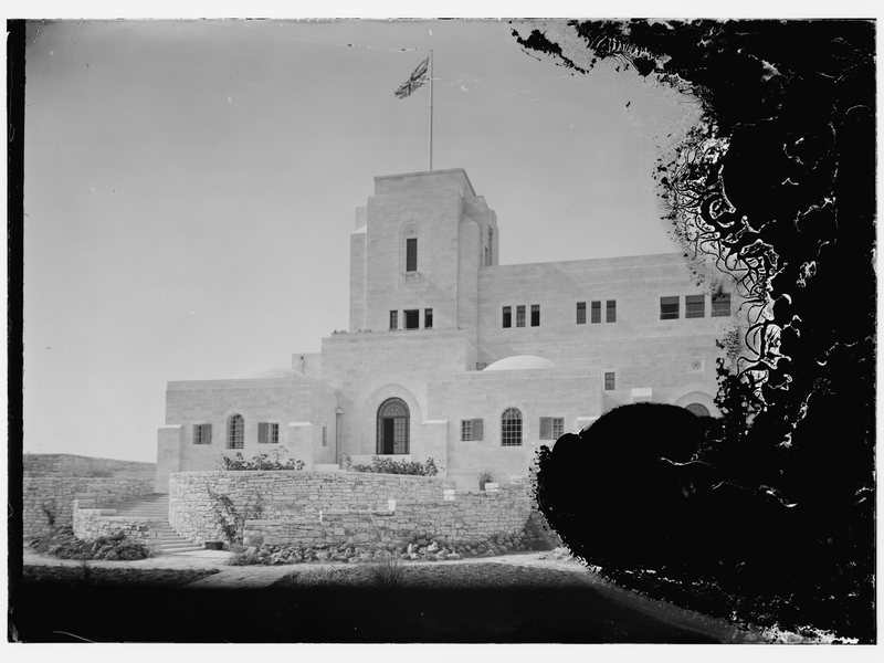 בית הממשלה הבריטי בירושלים בשנת 1932 בתצלום שחור־לבן מאוסף מטסון